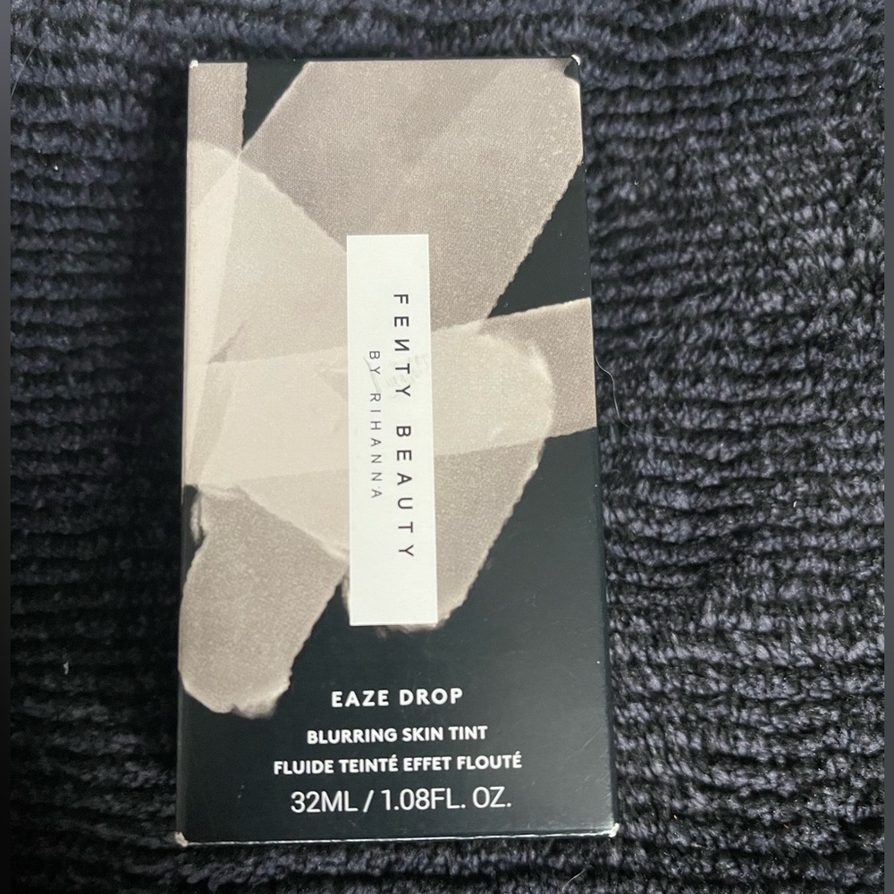 Fenty 25 Eaze Drop Blurring Skin Tint - Picture 2 of 4